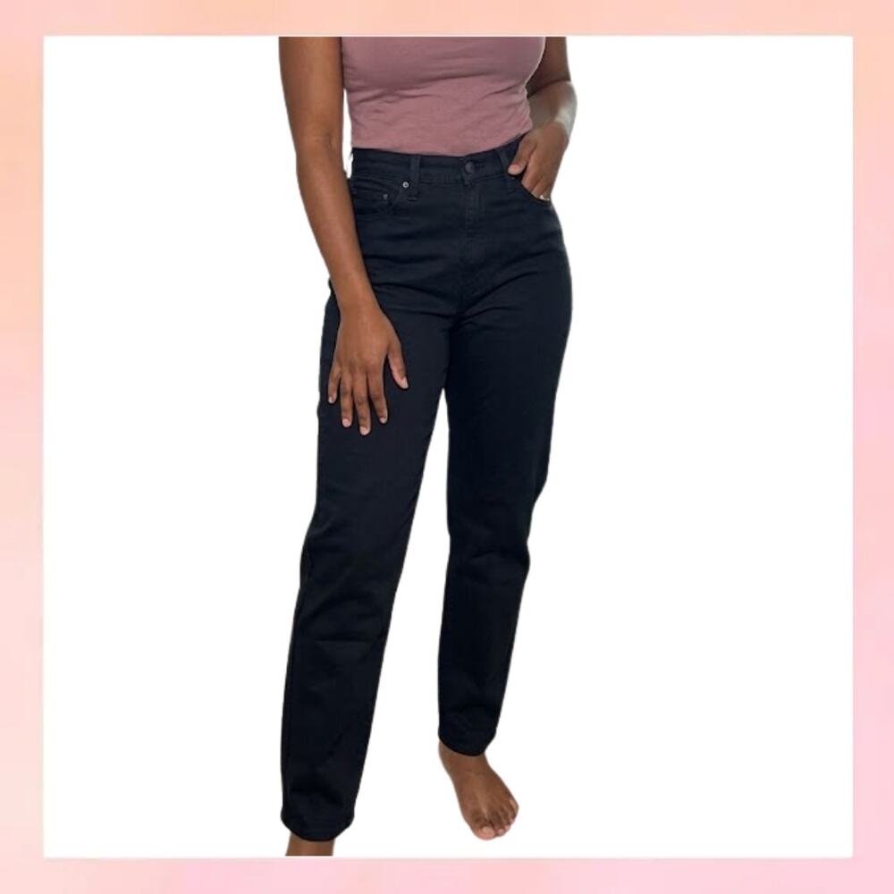 Levi’s High Rise Mom Jeans 30x30 Relaxed Fit Tapered Leg NWT
